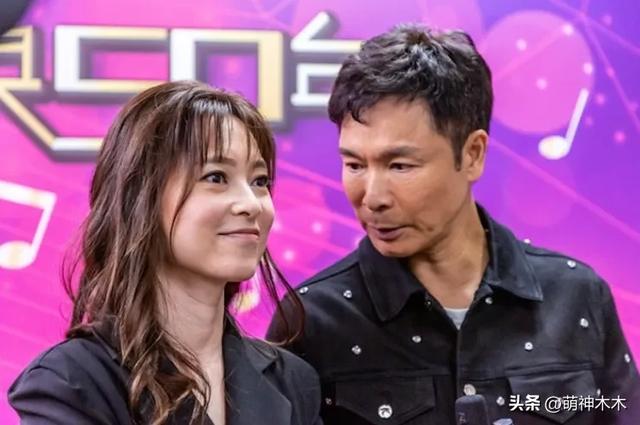 港星郭晋安被曝离婚前转移财产，老夫少妻维持不易，结局多半唏嘘