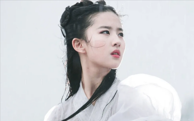 刘亦菲审美分析报告：中国人眼里的“神仙姐姐”到底有多能打？