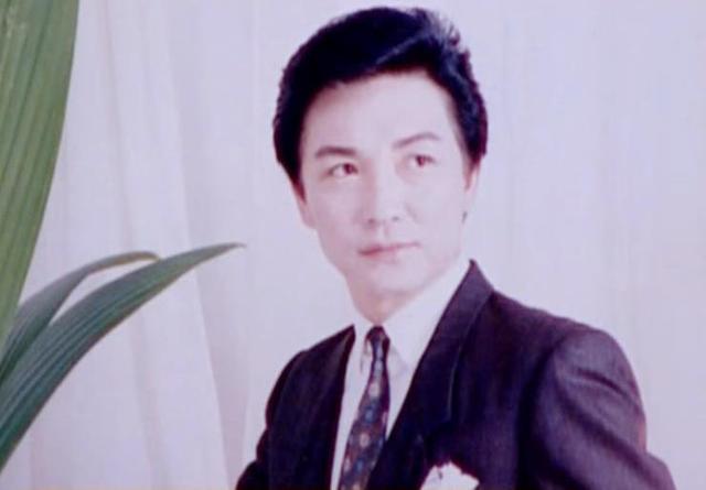 “公孙策”范鸿轩复出拍戏！身材发福精神十足，74岁仍未婚未育