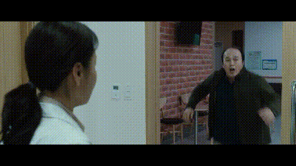 黑帮老大和弱鸡高中生互换灵魂，笑掉大牙！