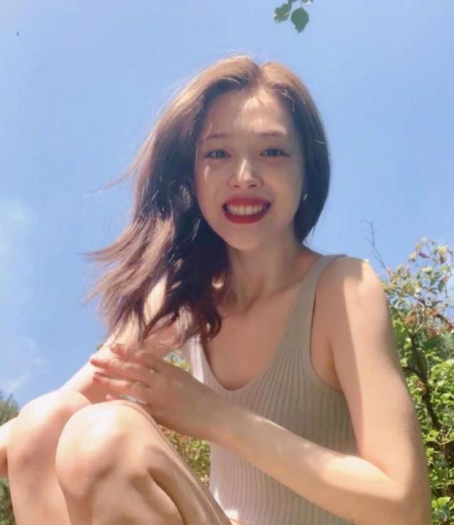 揭秘韩国演艺圈悲惨事件！8名女星因潜规则自杀，现又多了崔雪莉