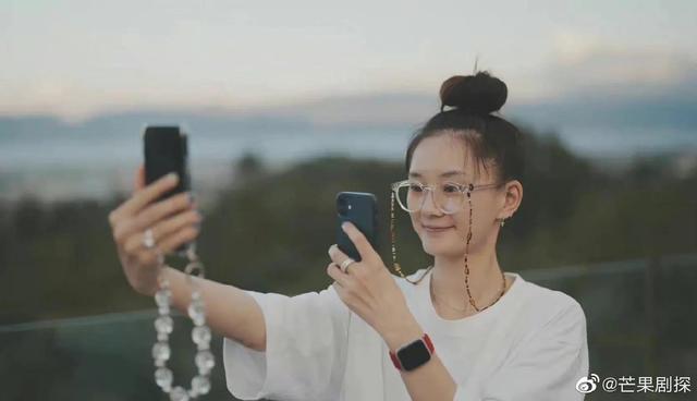 《红苹果乐园》女主萧晴不结婚不买房不焦虑，女人就该叛逆地活着