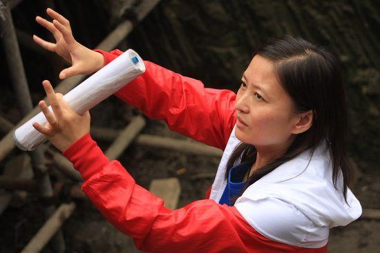 王俊凯和马思纯强强联合，新电影《断桥》官宣，年度烧脑悬疑大片