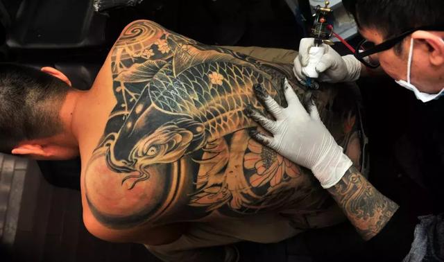 文身：禁忌的诱惑