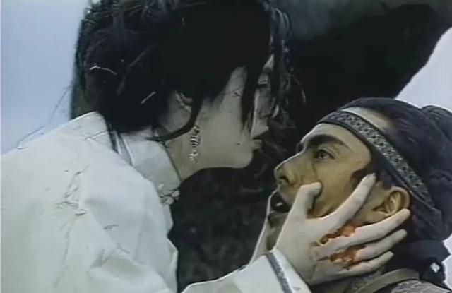 1990年，王祖贤与单立文上演大尺度对手戏，因太吓人被禁映