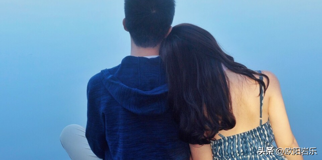 情侣照牵手的正确姿势，唯美又不失浪漫