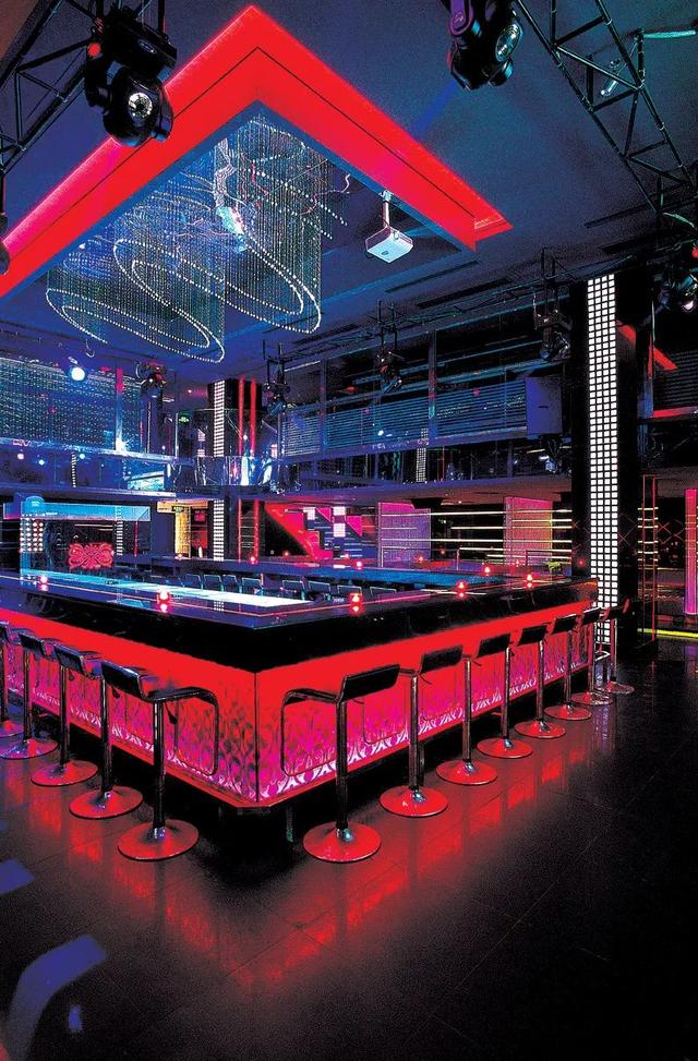 酒吧,夜总会,夜店,会所的区别