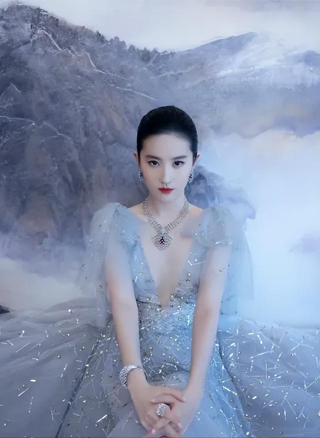 刘亦菲审美分析报告：中国人眼里的“神仙姐姐”到底有多能打？