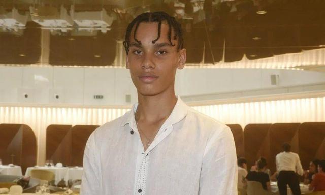 摩纳哥亲王重口味:爱上大嘴空姐,承认私生子,夏琳王妃被她打败