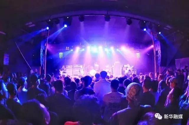 九宝、郁、A公馆、鸟撞等九支乐队齐聚呼和浩特，为建设美丽内蒙古而歌唱