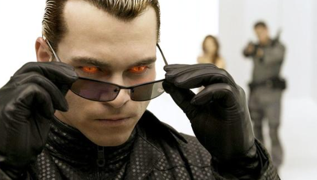 盘点电影生化危机中那些神级的怪物，随便挑出来一个都能碾压人类