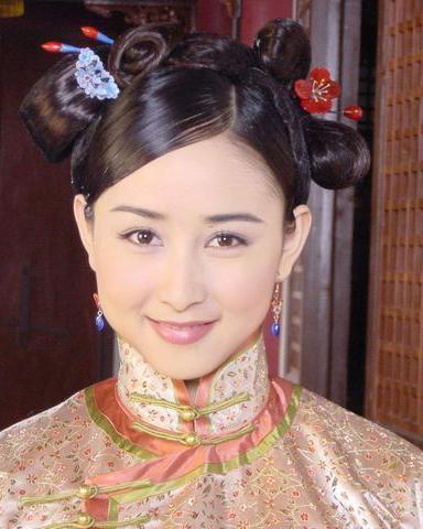 嫁给名门后裔,却不做豪门金丝雀,42岁胡静被朱兆祥宠溺至深