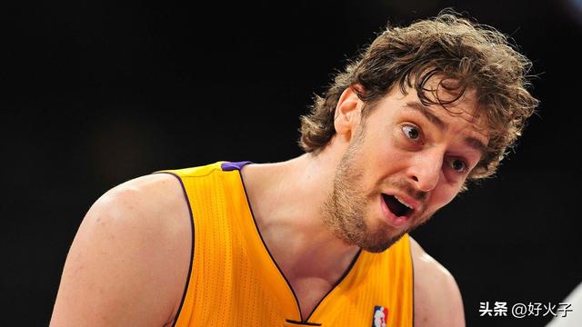 盘点：ChatGPT 列出的 NBA 历史上10大的假摔