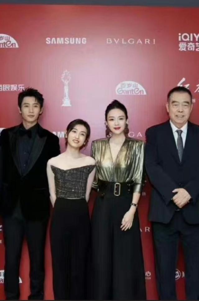 被张子枫身高刷屏，网友称她只有150厘米，可能吗