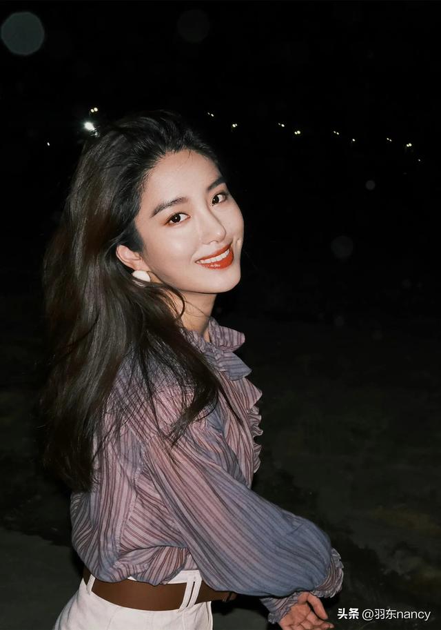 湖北盛产美女！15位湖北女明星，优雅大气，美丽动人