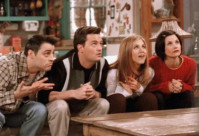 多少中年社畜,昨晚又笑又哭……