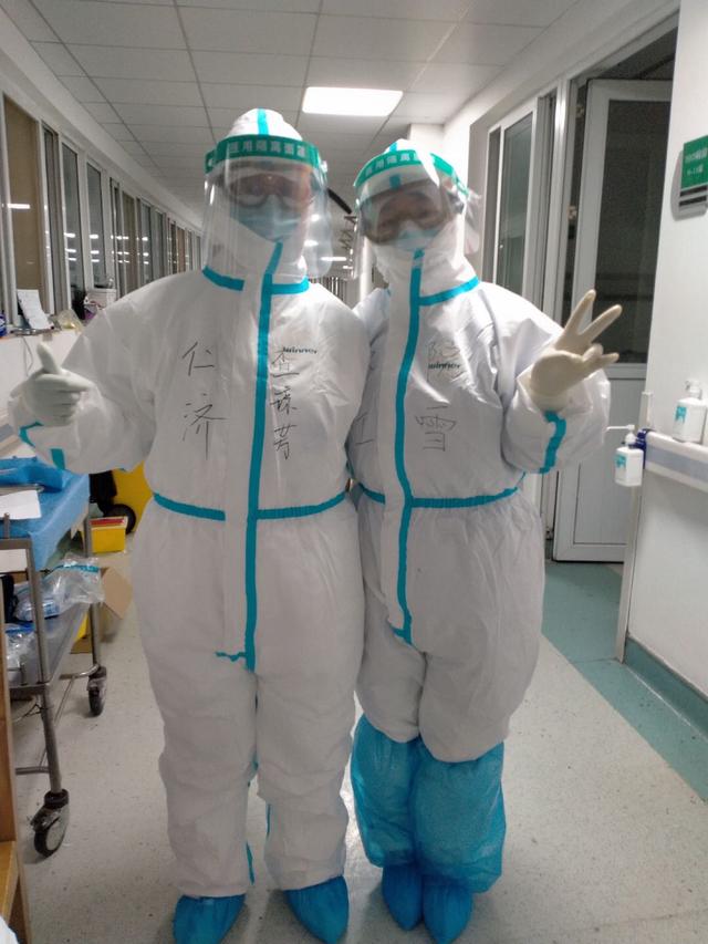 查医生武汉日记：患者为上海医疗队写了首诗《让我记住你的脸》