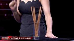 筷子搭桥(筷子竟能成“大力士” 六双筷子就能搭出承重5千克的桥)