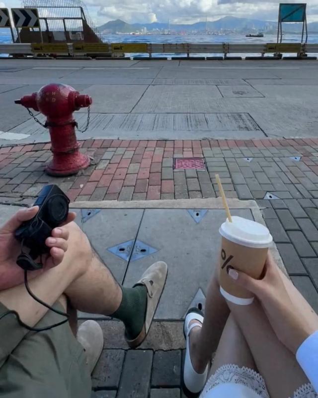 隋雨蒙李光洁享受浪漫二人世界,结婚5周年恩爱甜蜜,俩儿子好帅