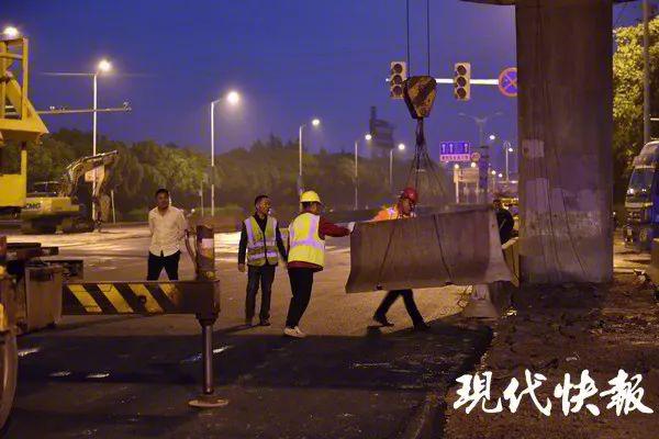 无锡侧翻高架桥地面道路通车！事故原因初查：两车在同一车道超载
