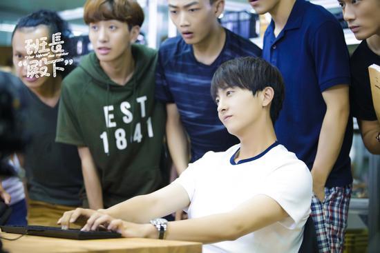 牛骏峰《班长殿下》温情收官 文武兼修高能不断