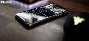 百达娱乐(直播间里的“追梦人”：用手指作画的画家，吸引老铁传承唢呐文化)