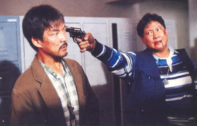 1995年洪金宝联手元彪，与李连杰对决警匪片，却搞垮了自己的公司