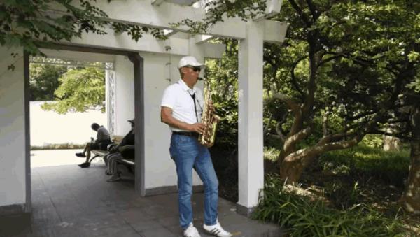 中山公园“隐秘的角落”，有着上海阿姨爷叔的音乐江湖