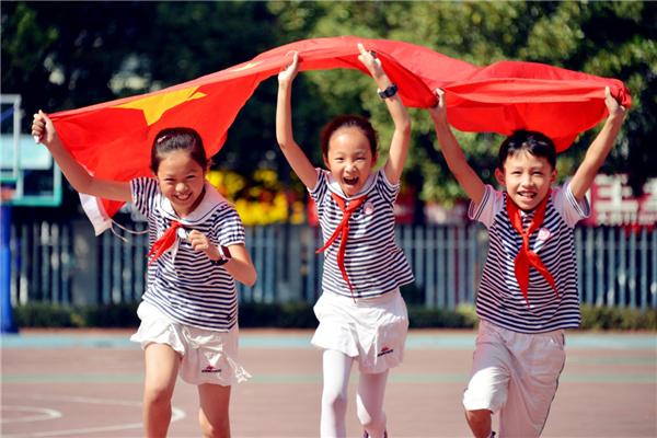 镜头｜我们是共产主义接班人