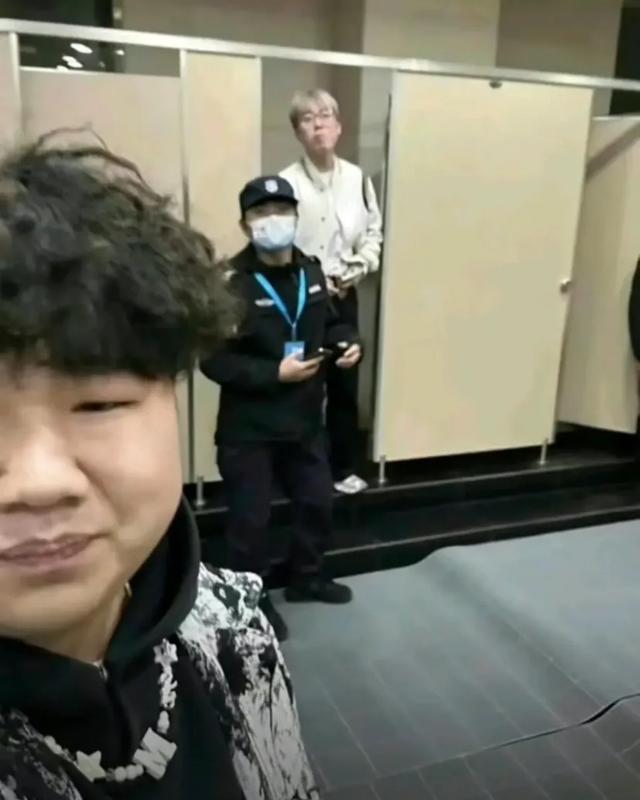 24岁东北普通小伙竟开兰博基尼urus？看完你就明白了