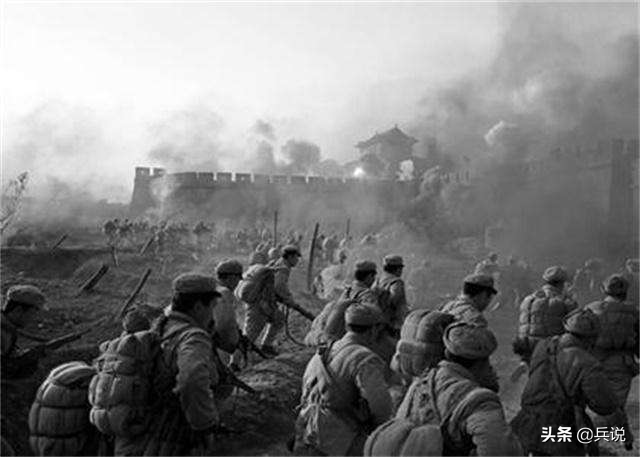 《雪豹》周卫国独臂血战,八路军“单手英雄”大闹县城