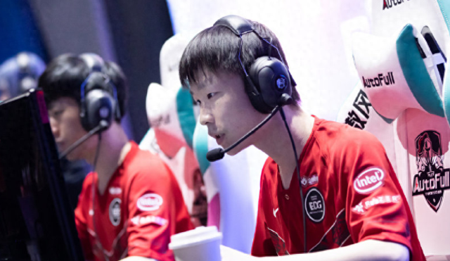 EDG打野杰杰凉了？经理阿布给出答案：新人第一年打不出来就废了