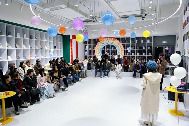 千岛湖首发经济引“青潮”，阿尔法城启动全球小镇青年玩创之旅