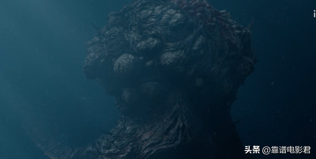 《深海大鱼》首映，90分钟冲上飙升榜第一，女演员身材成最大亮点