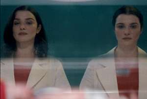 孽扣(经典电影《孽扣》改编剧集 蕾切尔·薇兹一人饰双胞胎)