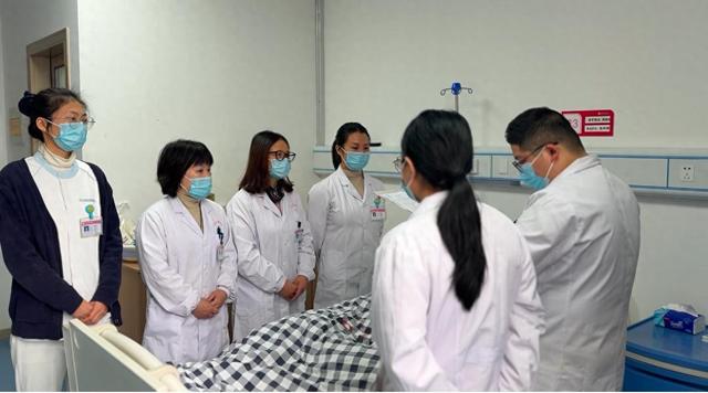 浙江衢州256斤的超重二胎妈妈顺利生下男婴