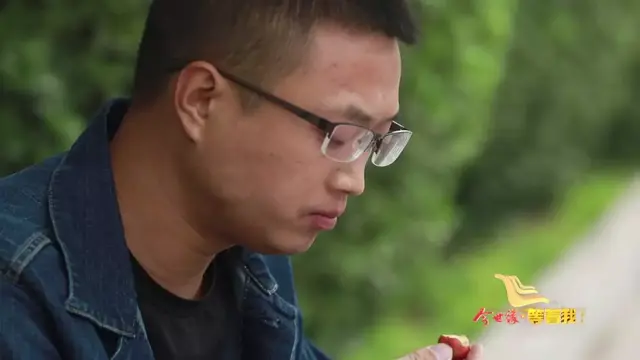 年少入狱，迷途知返！26岁的他终回母亲的怀抱