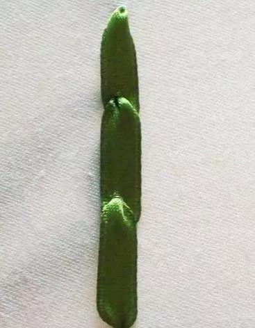 美不胜收的丝带绣,会不会针法都可学会,快收藏!附7款花叶针法