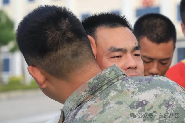 最后一道军令：送战友！