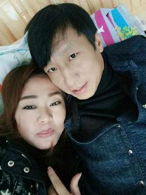 两人在床上(夫妻在床上的五个恩爱姿势夫妻要三戒)