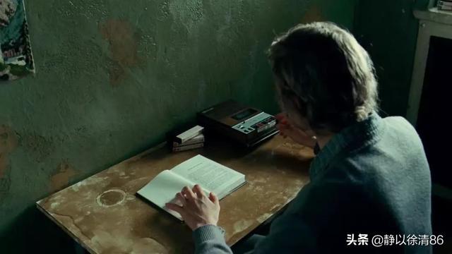 《生死朗读》，凯特十一年前奥斯卡的封后之作，非常出色的电影。