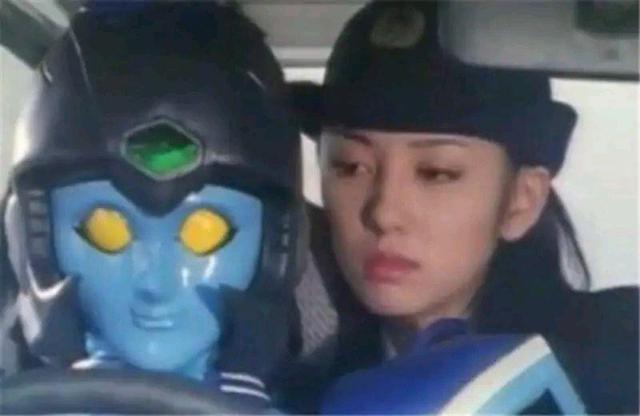 十多年过去了，才知老爸陪我看《铁甲小宝》的原因，铁皮误人啊