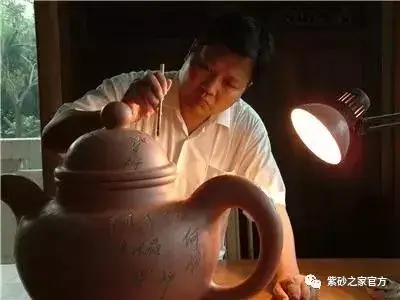 2.3万购壶王，1亿不卖，他富可敌国，却身无分文