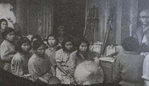 日本乳头(日军兽行： 当着男人的面玷污了女儿，临走还残忍割下妻子乳房)