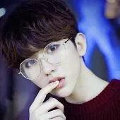 蔡徐坤专属网站：粉丝热情与创意的璀璨展现