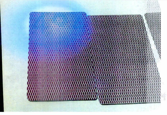 戴“隐形眼镜”透视扑克牌，情侣两晚赢4.5万元被公诉