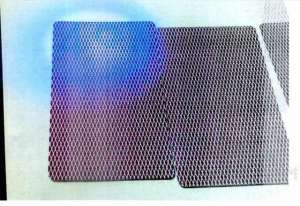 透视眼镜(戴“隐形眼镜”透视扑克牌，情侣两晚赢45万元被公诉)