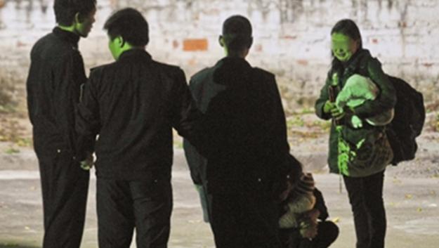 实拍弃婴岛的别离