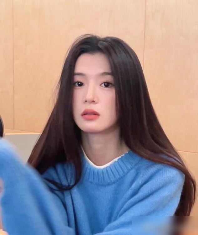 上了年纪的女人，尽量远离这3种“大妈发型”，看着显老还没气质