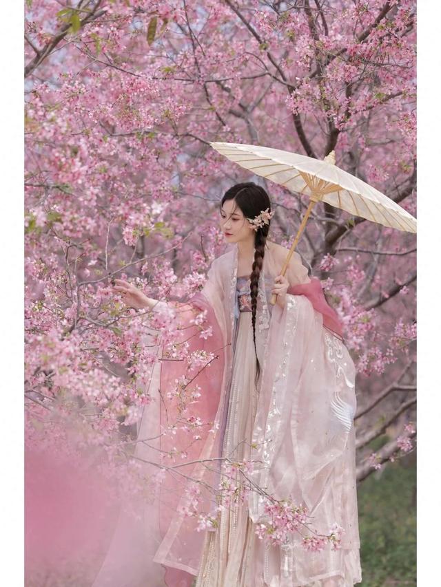 ​此联太难对，上联：​樱花开落三生梦 高手请对下联